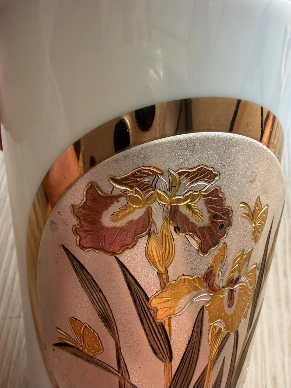 Chokin Art Japan 24K Gold Gilded Porcelain Vase Iris Butterfly Floral Decorative